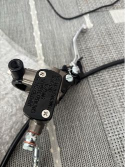 Ultra bee brakes