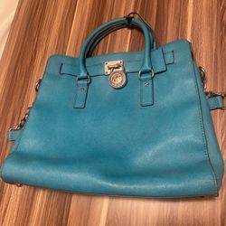 Handbags 