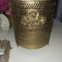HOLLYWOOD REGENCY FILIGREE BASKET