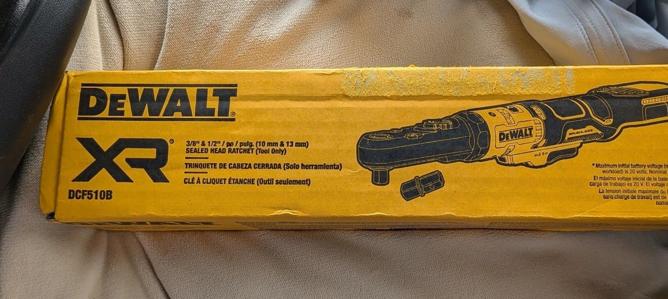 New DeWalt 20v 3/8 To 1/2 Ratchet 