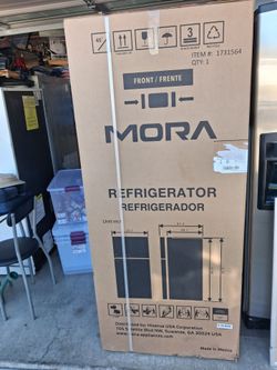 Brand new! Must Go refrigerator!