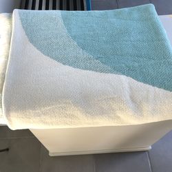 New H & M Throw Blanket