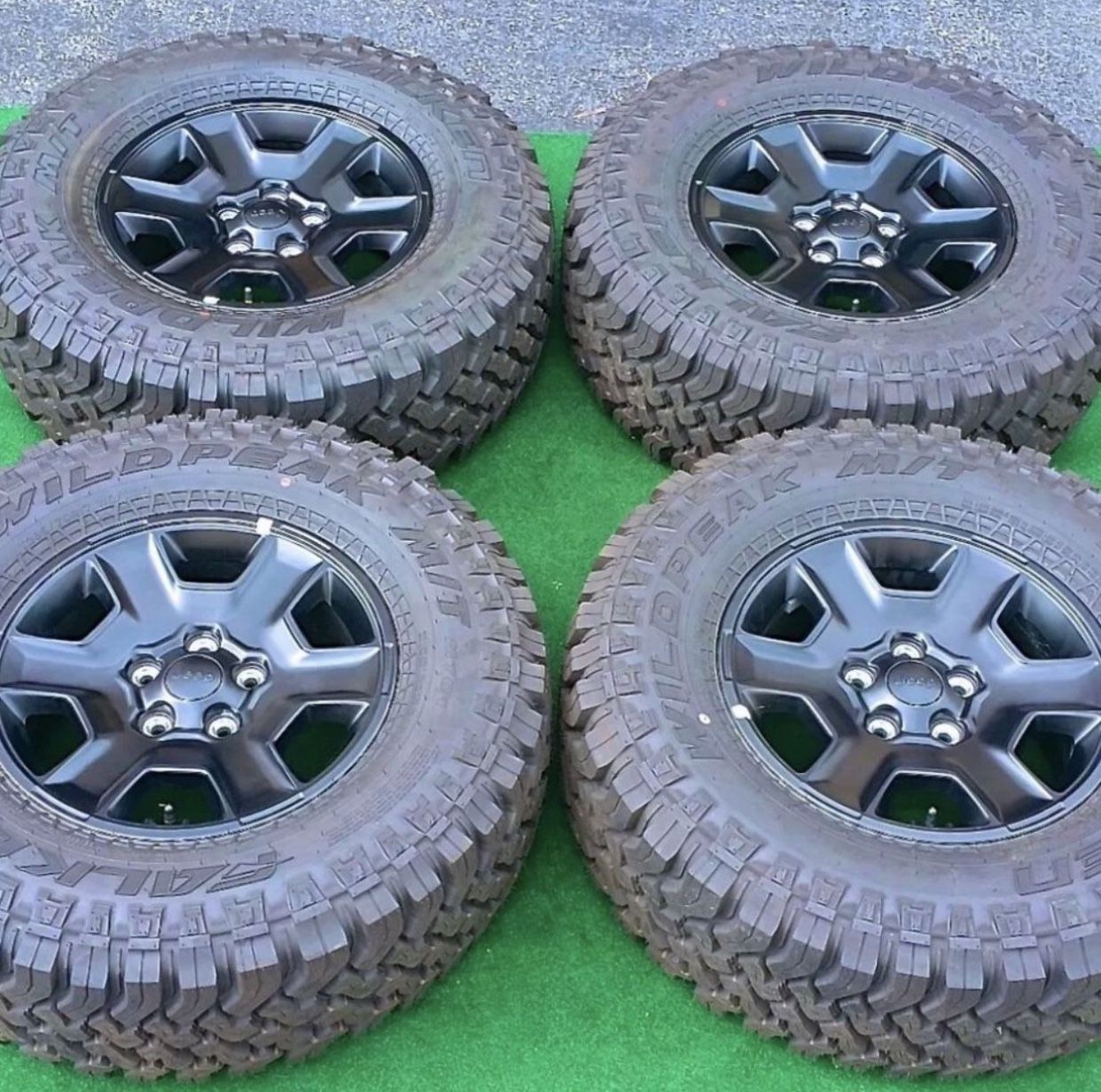 Jeep Gladiator Mojave Edition Rubicon Wheels Rims Tires Rines llantas 2021 
