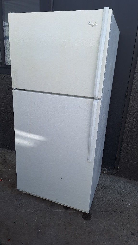 WORKING REFRIGERATOR (USED).