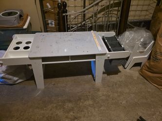 Kids drawing table with 2 chairs