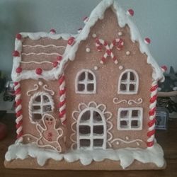 Gingerbread House Decoration 