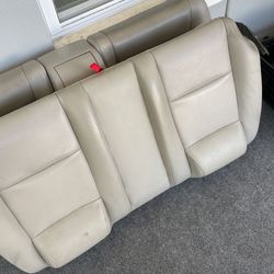 Infiniti G35 Coupe rear Seats 