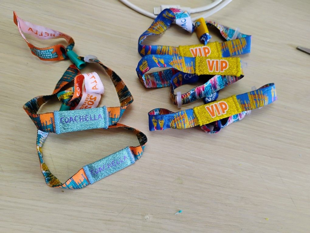 Coachella Sunday Wristbands Meet Now!!