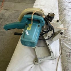 Makita Table Saw 