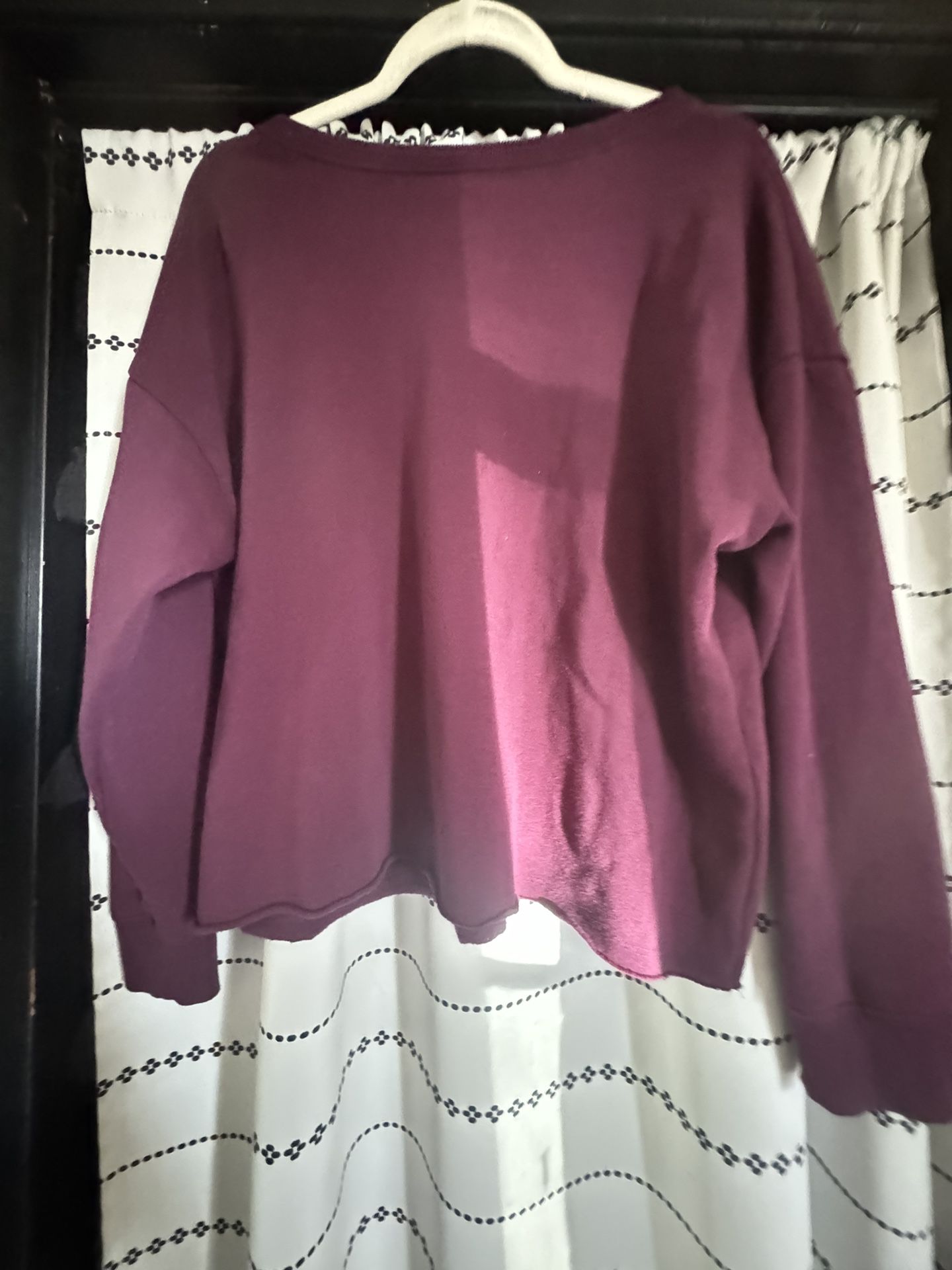 Torrid Size 1 Purple Crop Top Sweatshirt With Gold Lighting Bolt