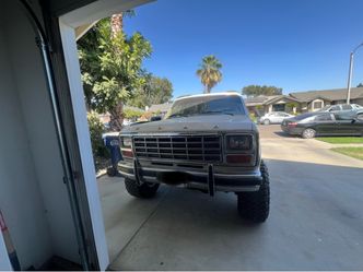 Ford Bronco Lifted 4x4 SUV