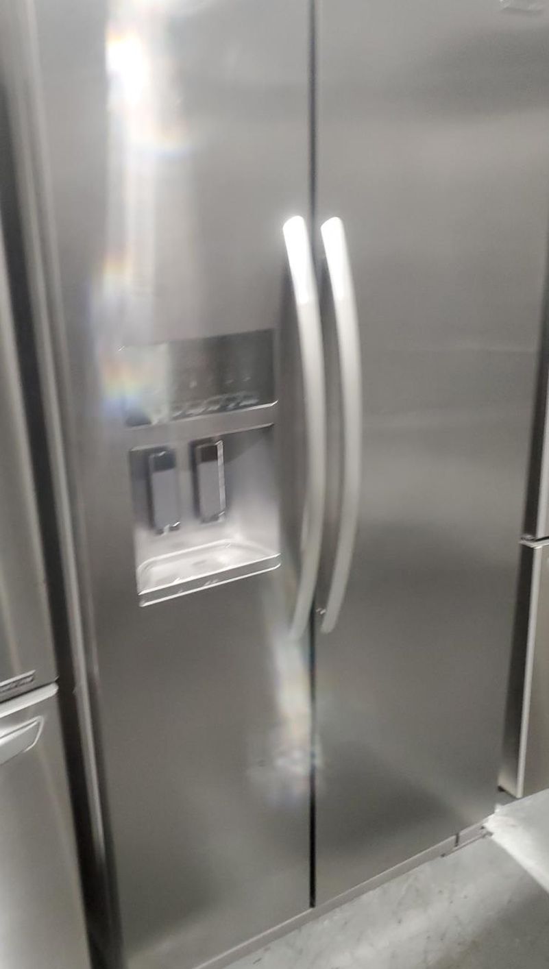 KitchenAid Side-by-Side Stainless Steel Refrigerator Fridge
