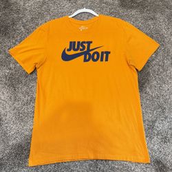 Nike Shirt Large 