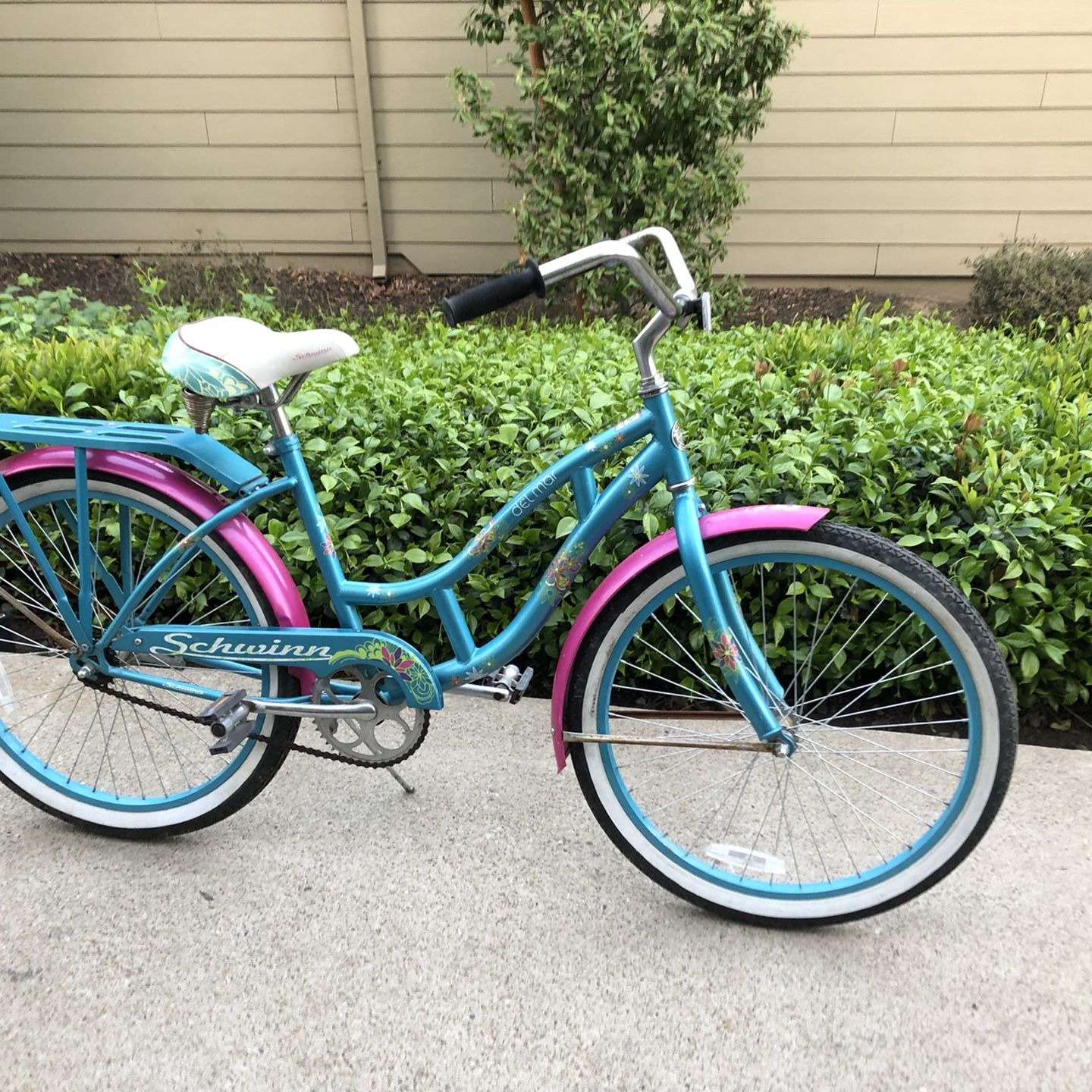 schwinn del mar bicycle Schwinn Del Mar Beach Cruiser Bik for Sale in Folsom, CA