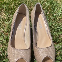 Blink Blink Heels Like New Size 6