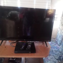 32 Inch TCL ROKU TV With DVD Player