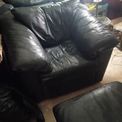 Oversized chair and ottoman