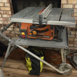 Rigid Table Saw With Stand 