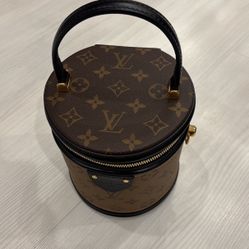 Never Used Authentic LV Brown Monogram Cannes