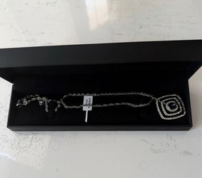 Sterling Silver necklace pendant blue topaz