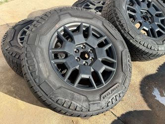 FREE DELIVERY (4) OEM 2024 Tesla Cybertruck Wheels Goodyear All Terrain Tires SENSORS 60-70%