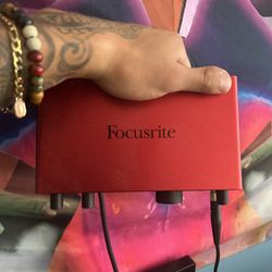 Focusrite Scarrlet 2i2 Studio