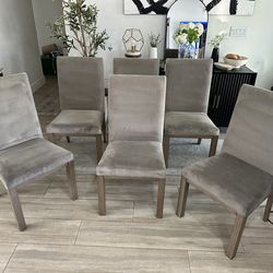 Set of dining chairs