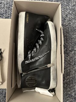 Golden Goose Sneakers