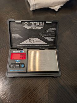 Triton T3R rechargeable Scale