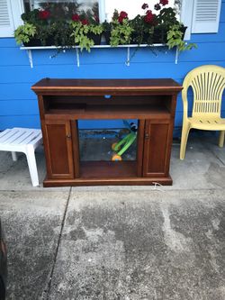 TV/Entertainment center