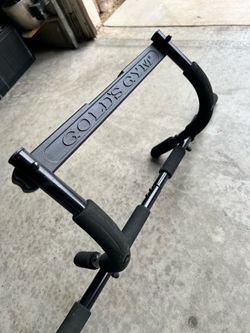 Golds Gym  pull up bar for doorway