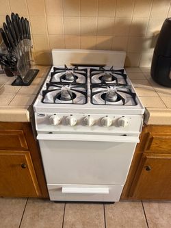 20” 4-Burner Gas Stove & Oven – Works Perfectly