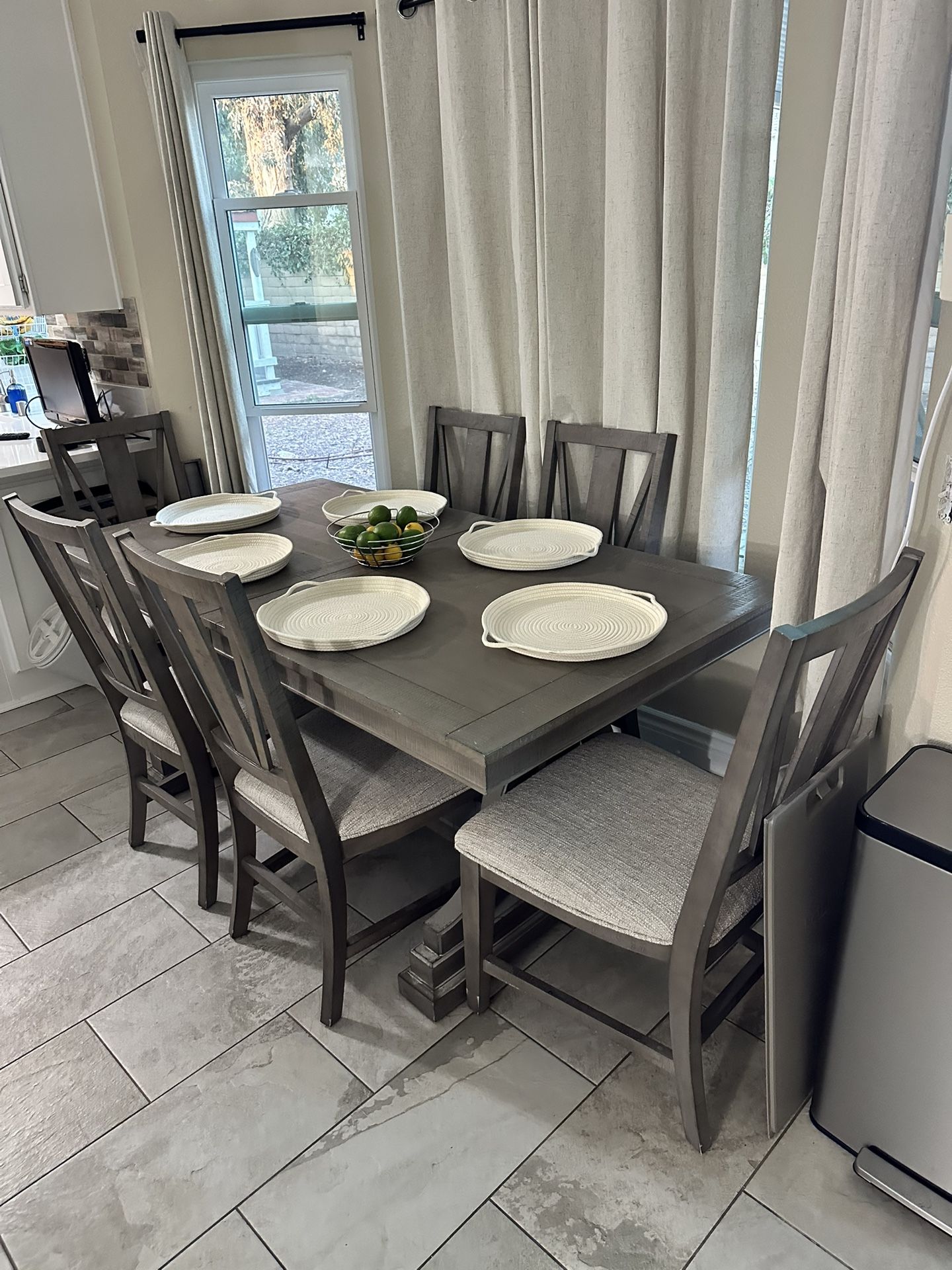 Kitchen Table 