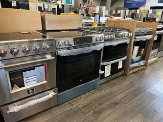 Beautiful Stoves Gas & Electric Available Take One Home In Payments •$0 Initial Payment PLEASE READ DESCRIPTION