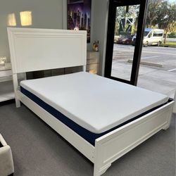 Queen bed frame (FREE 24H DELIVERY AND SETUP)