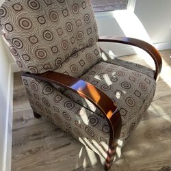 Comfy Reclining Chair! 