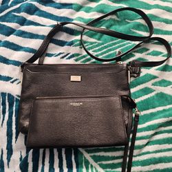 COACH  PURSE  with  MATCHING  WALLET