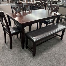Comedor De Madera Nuevo En Su Caja