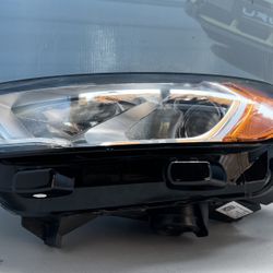18-22 FORD ECOSPORT LH HEADLIGHT 