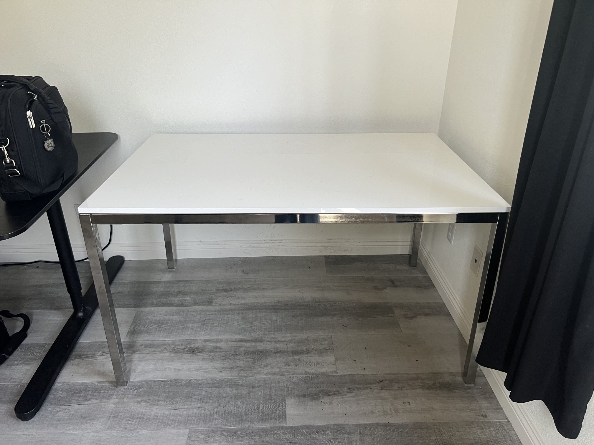 White Office Desk (2 Available $75 Each Or 2 $100)