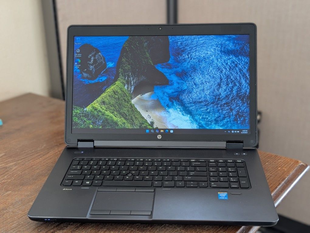 HP ZBook 17 G2 Intel Core i5 4210M Nvidia Quadro K1100M Workstation Laptop