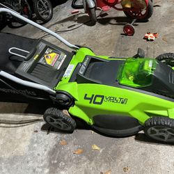 Greenwork Electric Lawn Mower 