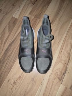 Green Pumas