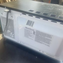 West bend Microwave