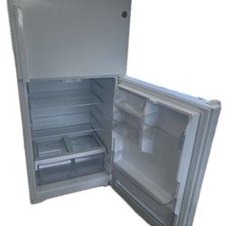 ENERGY STAR 19.2 Cu. Ft. Top-Freezer Refrigerator