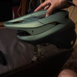 Specialized bicycle helmet