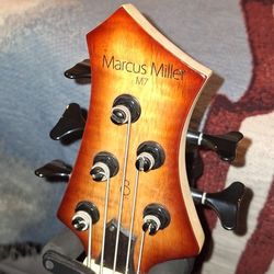 Marcus Miller M7 -5 String 