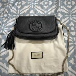 GUCCI SoHo Pebbled Leather Shoulder Bag 
