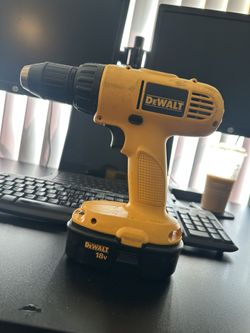 Dewalt 1/2” (13mm) VSR Cordless Drill/Driver With 18v Battery - ****Missing Charger****