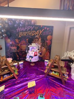 Fake cake. Kpop theme